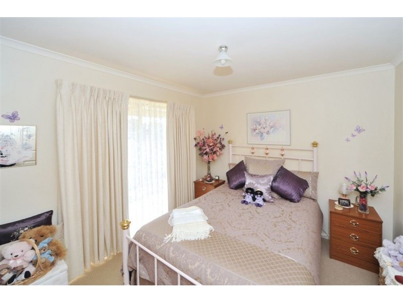 13A Grevillea Avenue, Kangaroo Flat VIC 3555