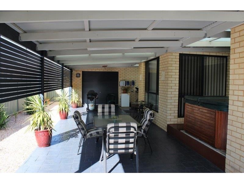 9 Greenfield Drive, Epsom VIC 3551
