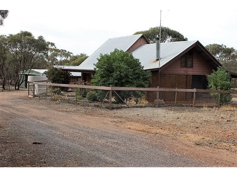 6840 Calder Highway, Wedderburn VIC 3518