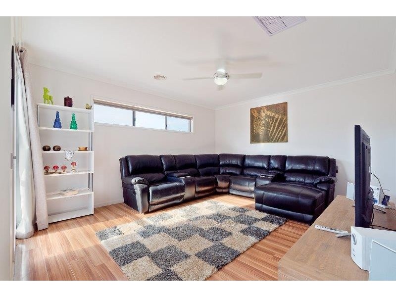 3 Clyde Street, Newstead VIC 3462