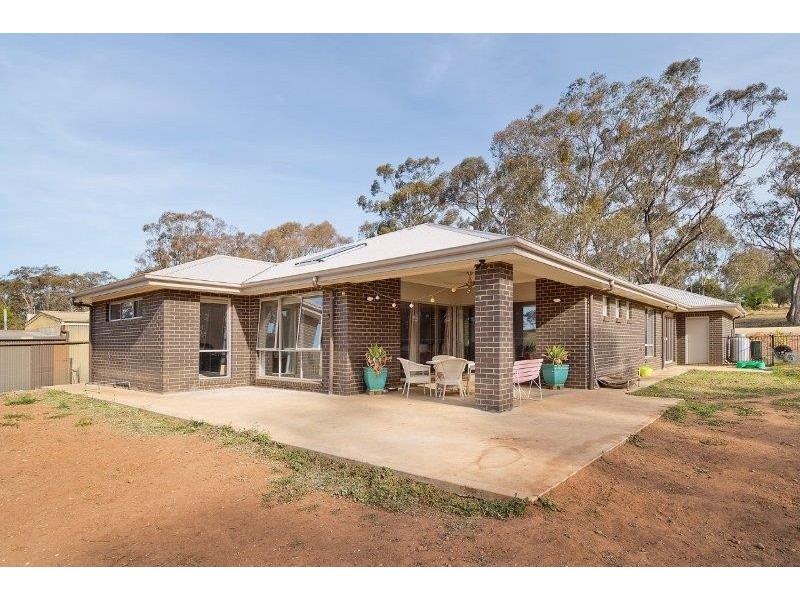 3 Clyde Street, Newstead VIC 3462