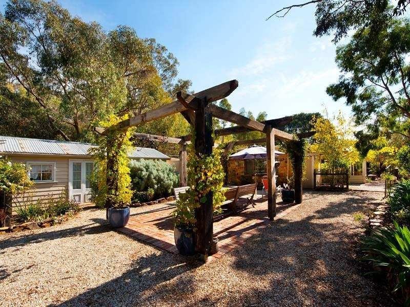 139 White Gum Road, Barkers Creek VIC 3451