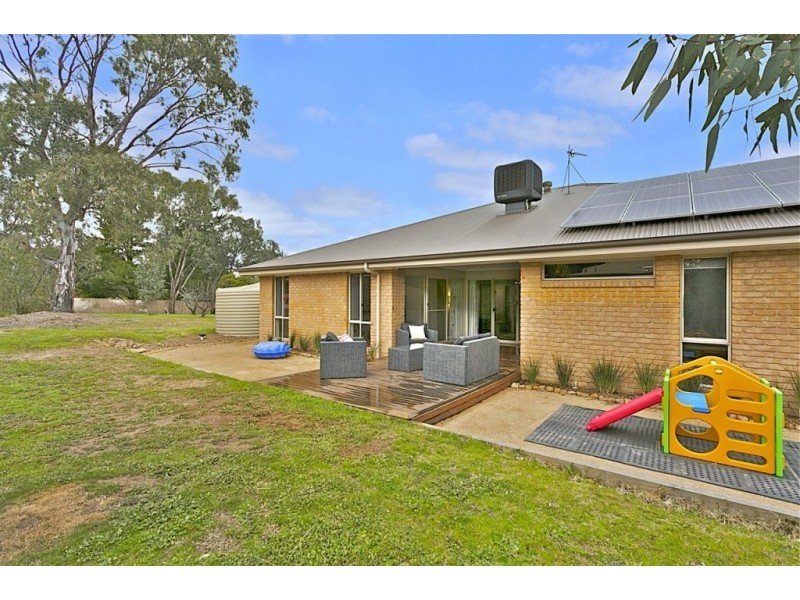 7 Shakespere Street, Heathcote VIC 3523