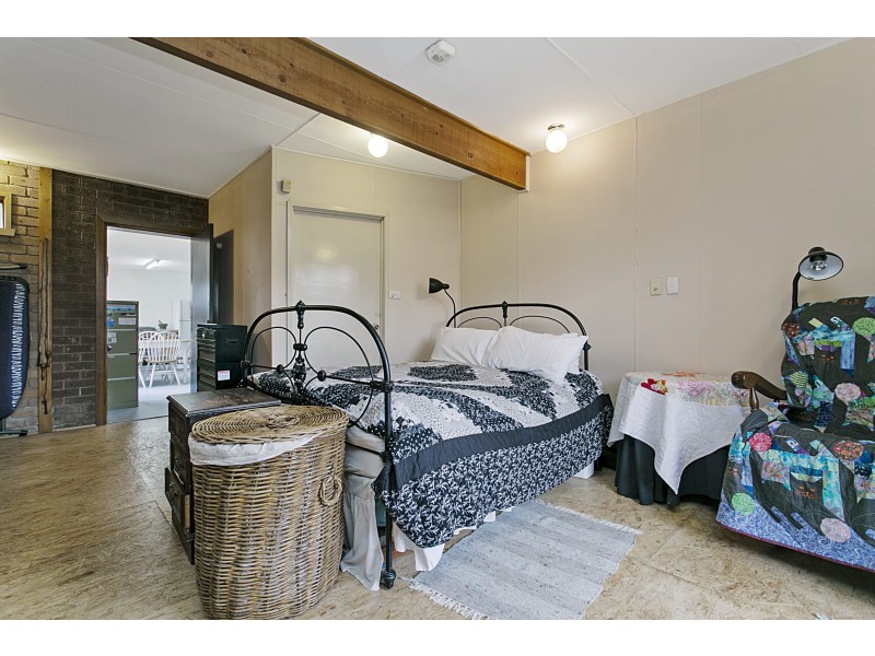 9 Hunter Place, Heathcote VIC 3523