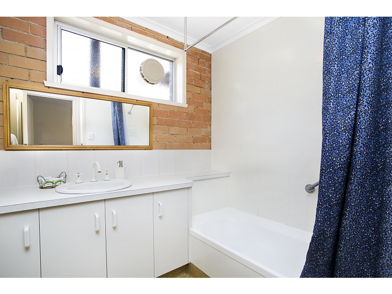 9 Hunter Place, Heathcote VIC 3523