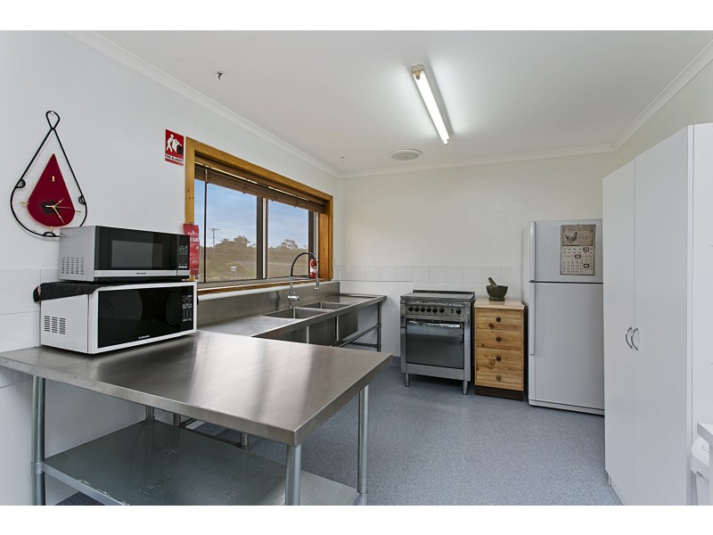 9 Hunter Place, Heathcote VIC 3523