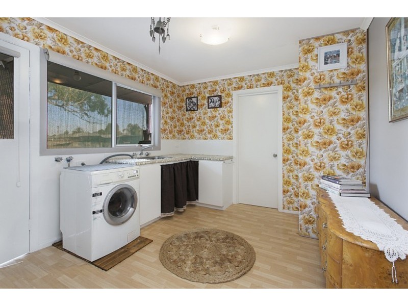 172 Railway Place, Elmore VIC 3558