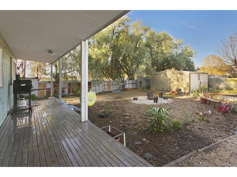 172 Railway Place, Elmore VIC 3558