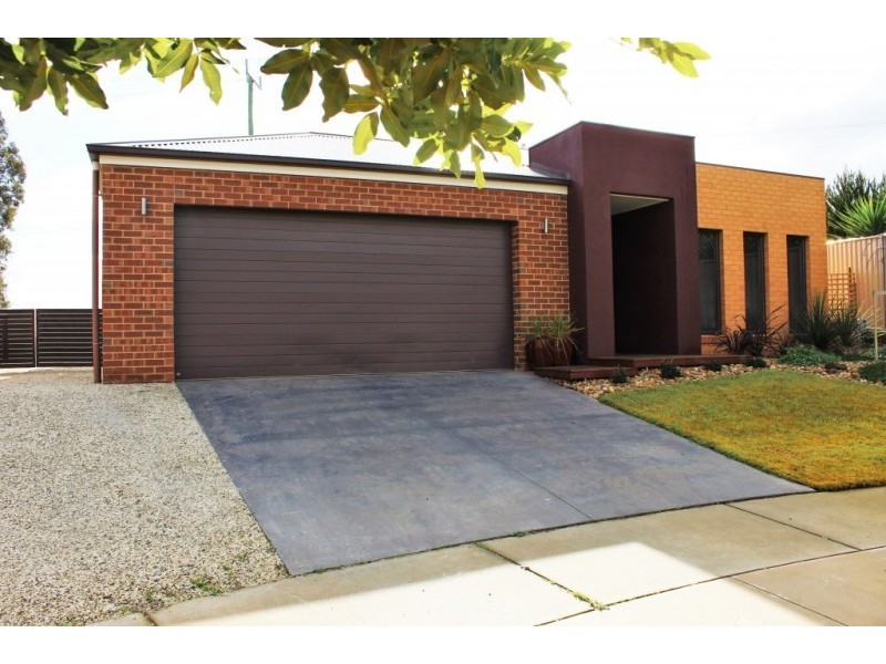 10 Marlo Court, Strathdale VIC 3550