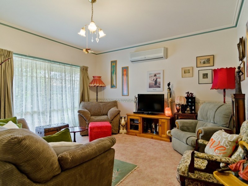 28 Eureka Street, Chewton VIC 3451