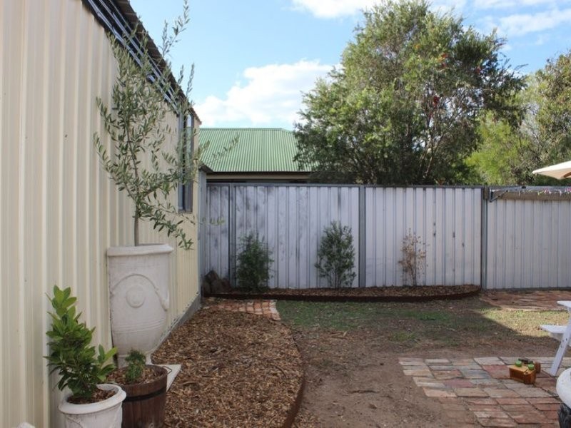 9 Carolyn Street, Flora Hill VIC 3550