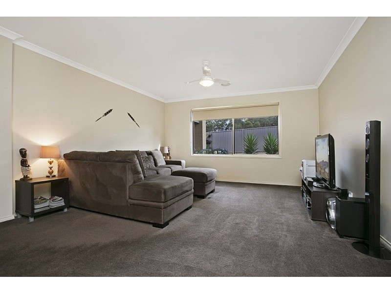 9 Phyllis Crescent, Mckenzie Hill VIC 3451