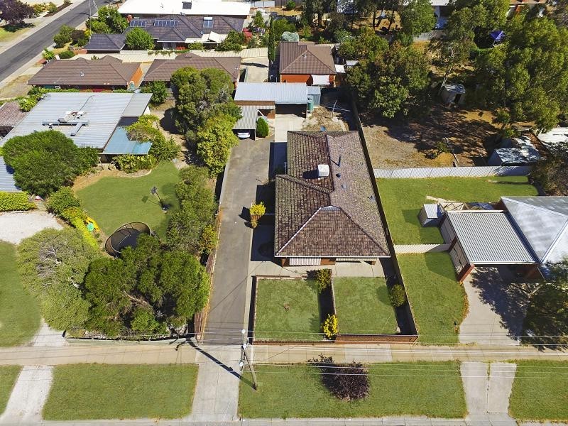 2 James Street, Strathdale VIC 3550