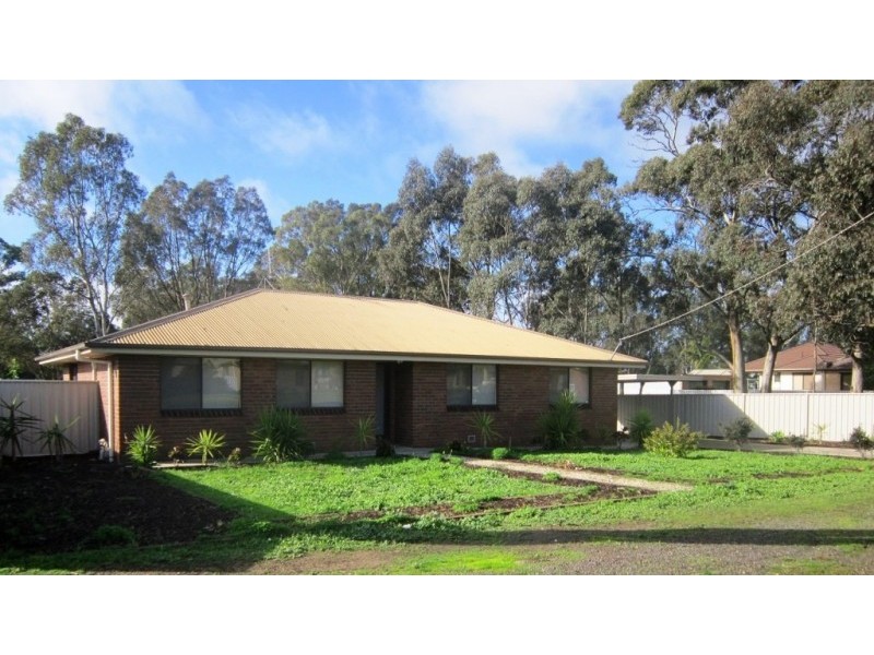 33 Helm Street, Kangaroo Flat VIC 3555