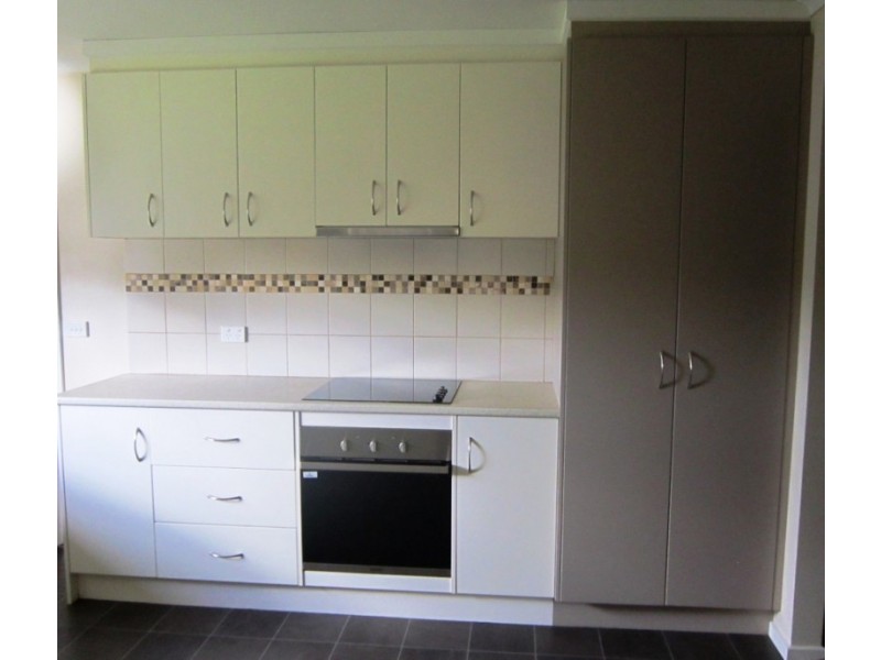 33 Helm Street, Kangaroo Flat VIC 3555