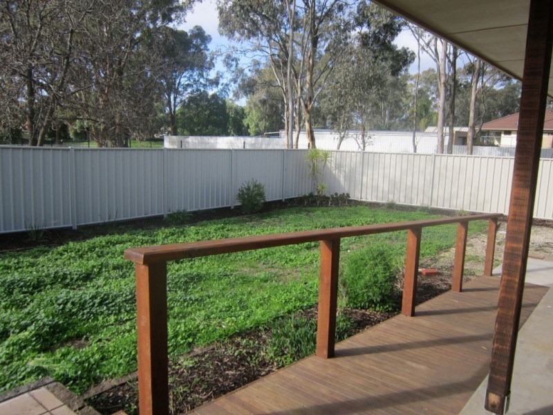 33 Helm Street, Kangaroo Flat VIC 3555