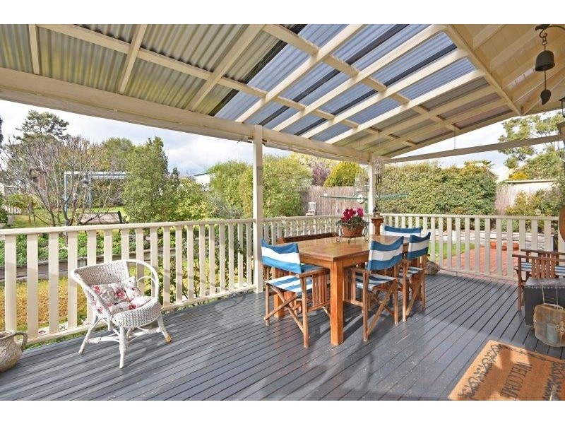 271 Allingham Street, Kangaroo Flat VIC 3555