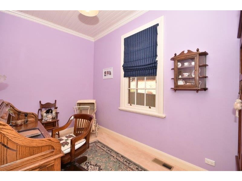 271 Allingham Street, Kangaroo Flat VIC 3555