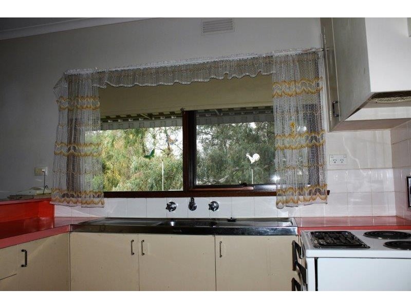 4/127 Mackenzie Street West, Golden Square VIC 3555