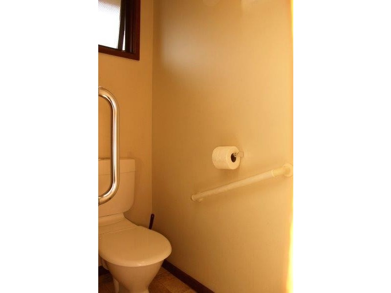 4/127 Mackenzie Street West, Golden Square VIC 3555