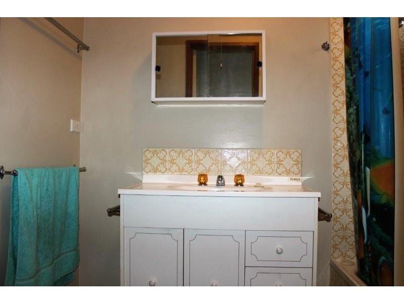 4/127 Mackenzie Street West, Golden Square VIC 3555