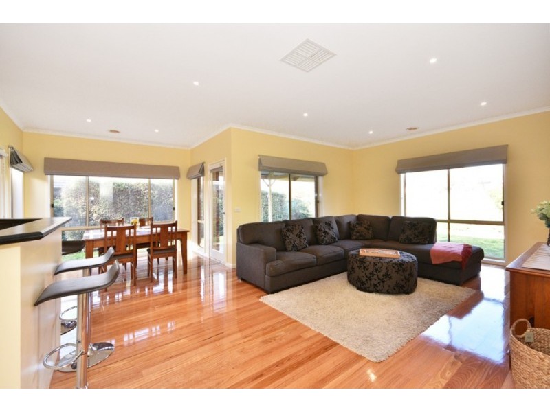 247 Aspinall Street, Kangaroo Flat VIC 3555