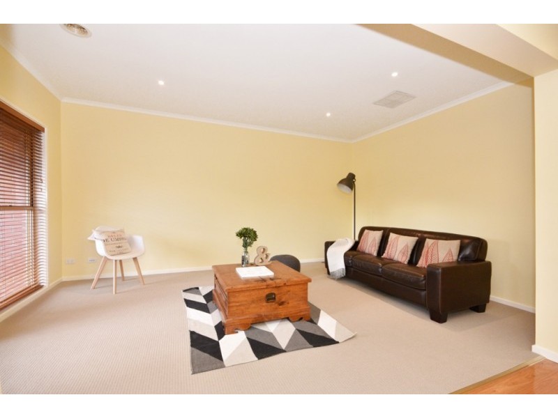 247 Aspinall Street, Kangaroo Flat VIC 3555