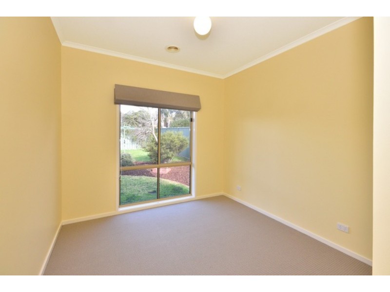 247 Aspinall Street, Kangaroo Flat VIC 3555