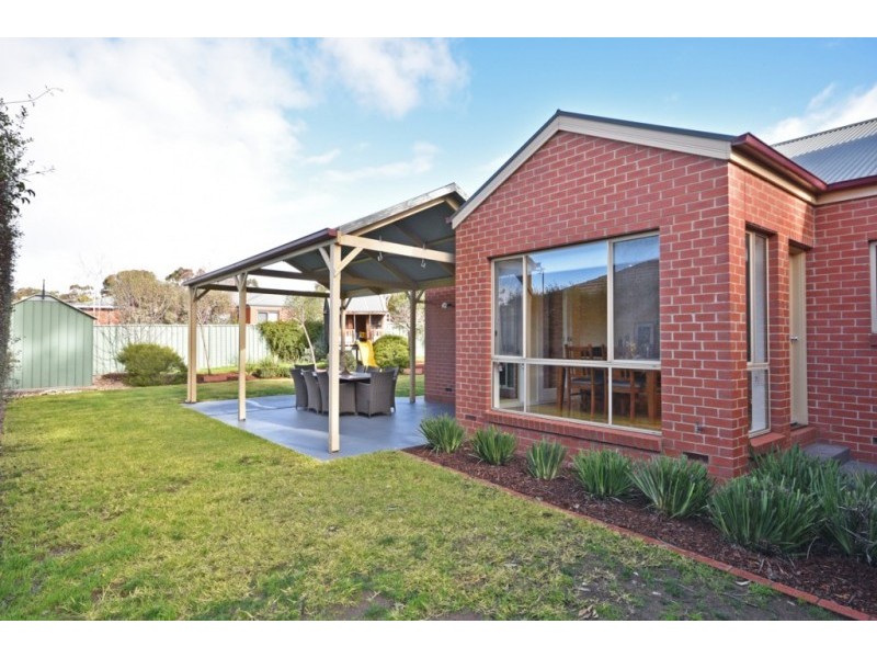 247 Aspinall Street, Kangaroo Flat VIC 3555