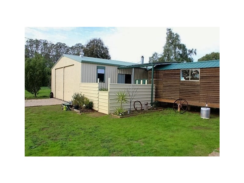 8 Giffard Street, Newbridge VIC 3551