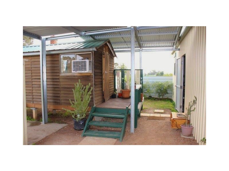 8 Giffard Street, Newbridge VIC 3551