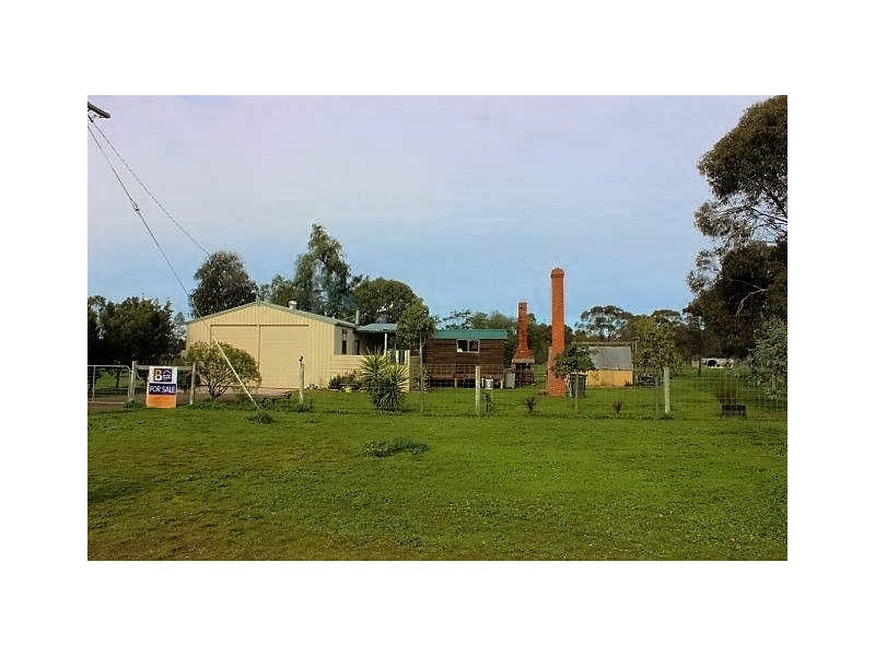8 Giffard Street, Newbridge VIC 3551