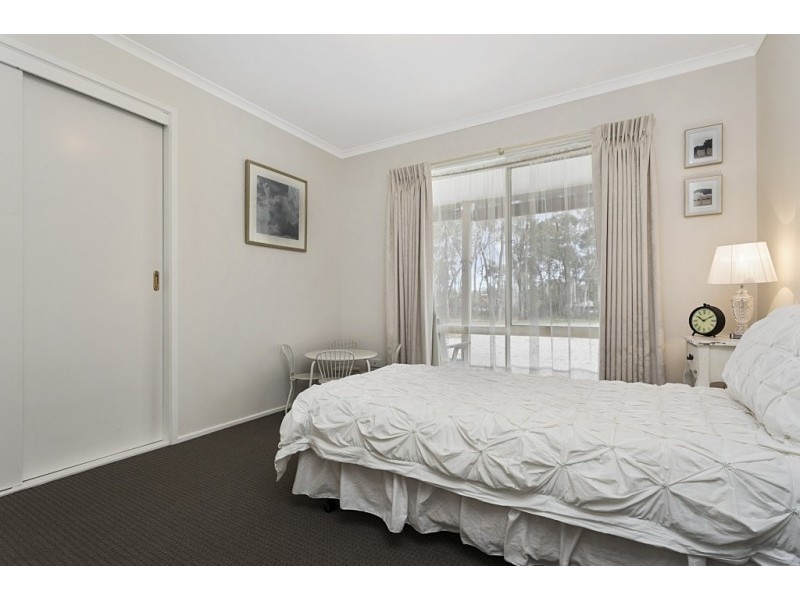 96 East Road, Huntly VIC 3551