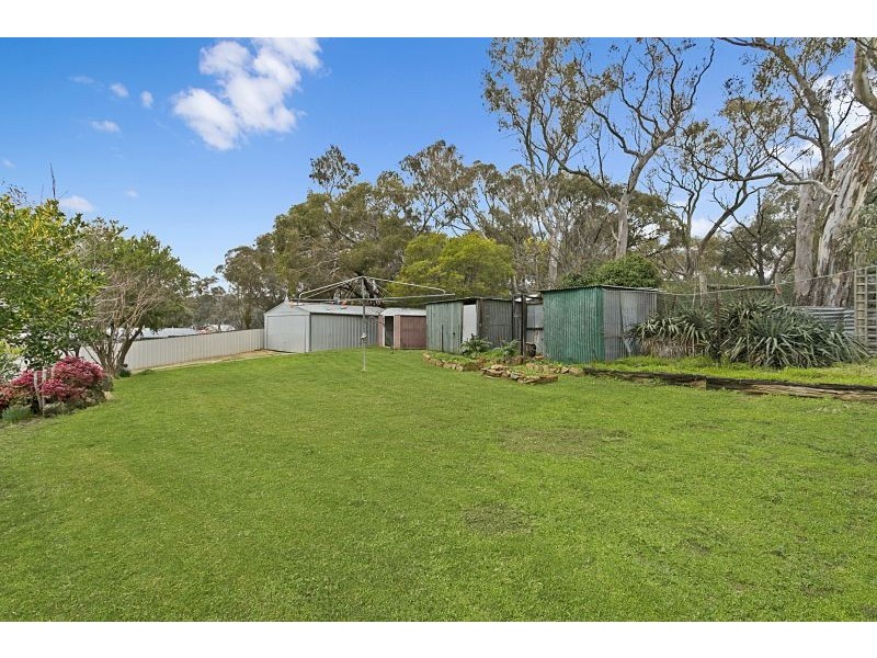 130 Victoria Road, Harcourt VIC 3453