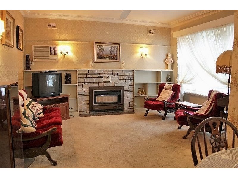 19 MacDougall Road, Golden Square VIC 3555