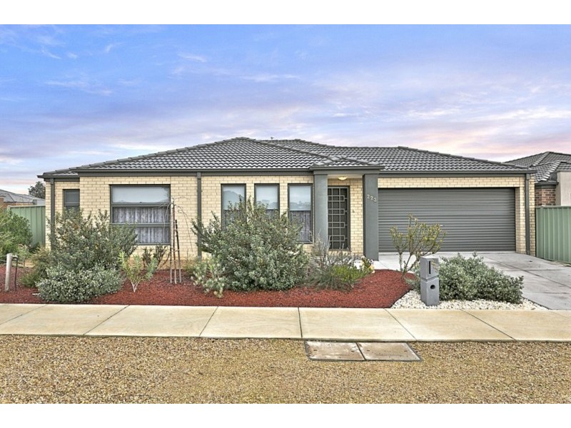 223 Station Street, Epsom VIC 3551