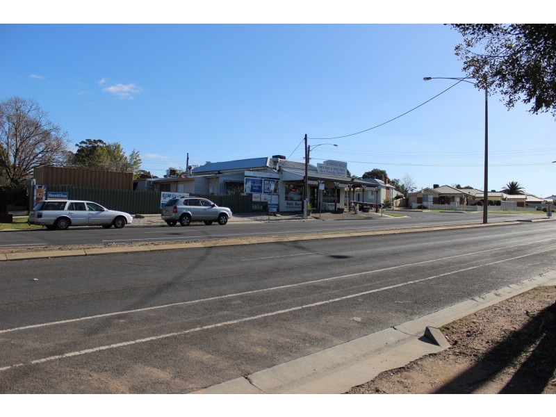 27 Sandhurst Road, California Gully VIC 3556