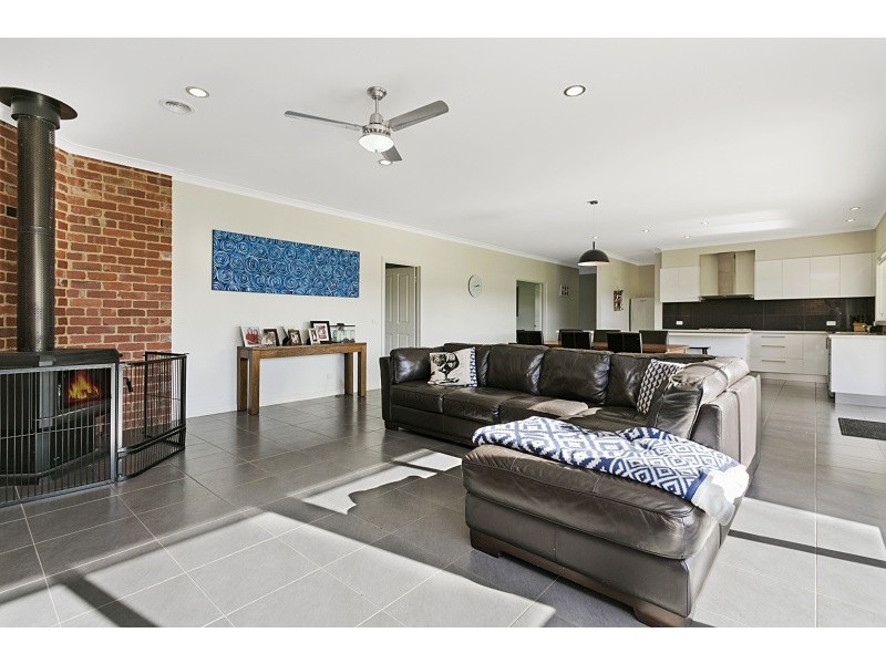 23 Moss Lane, Marong VIC 3515