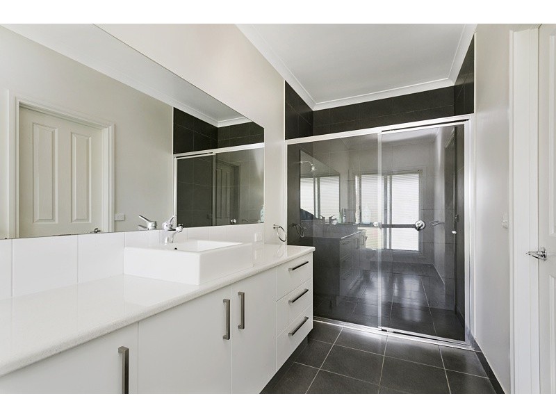 23 Moss Lane, Marong VIC 3515