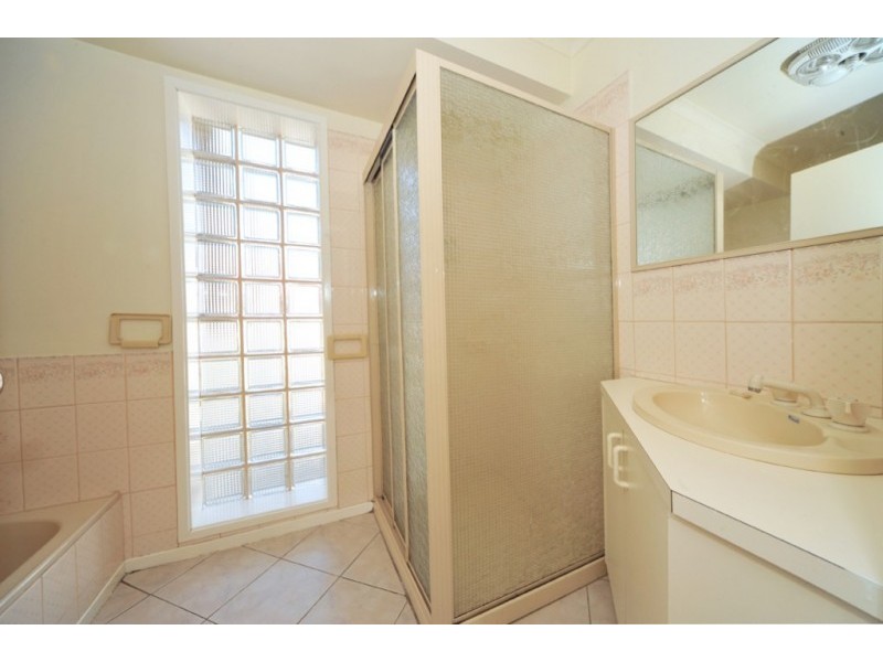 9 Pattison Drive, Kangaroo Flat VIC 3555