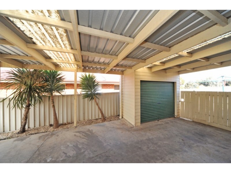 9 Pattison Drive, Kangaroo Flat VIC 3555