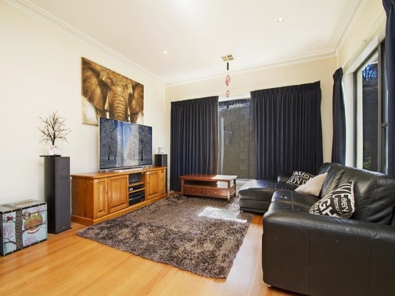 6 Hansa Court, Kangaroo Flat VIC 3555