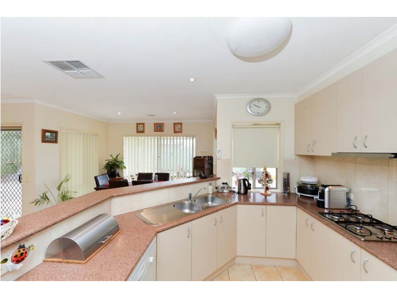 7 Cheviot Place, East Bendigo VIC 3550