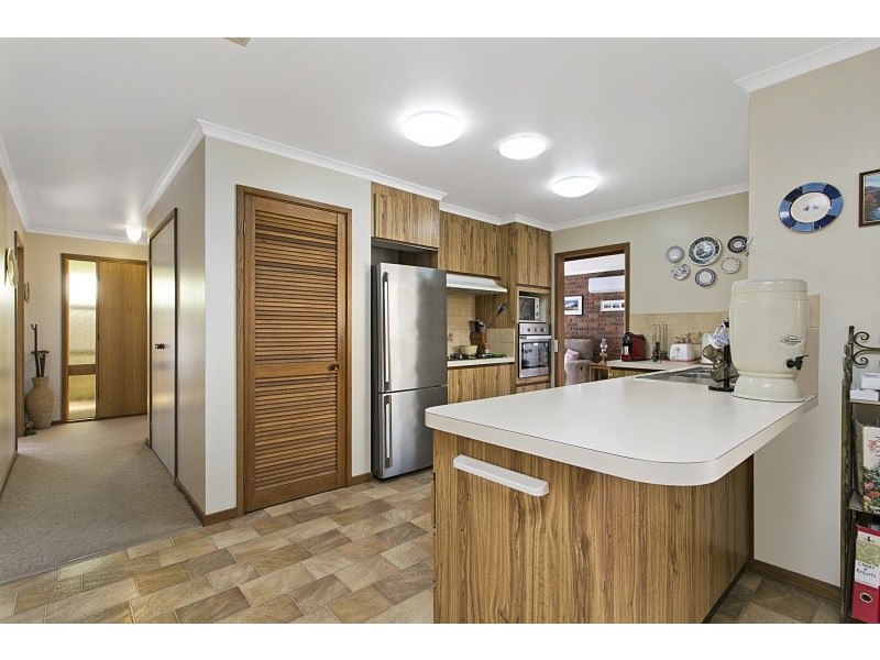 8 Landseer Street, Castlemaine VIC 3450