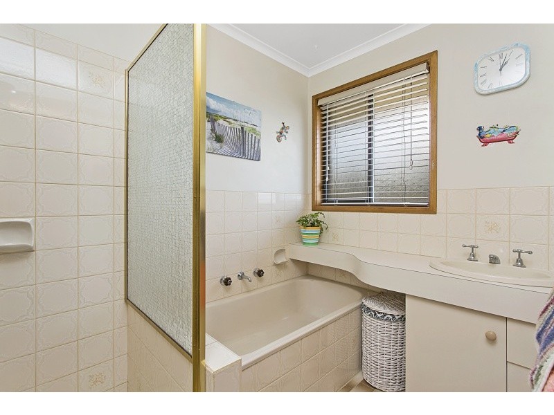 8 Landseer Street, Castlemaine VIC 3450