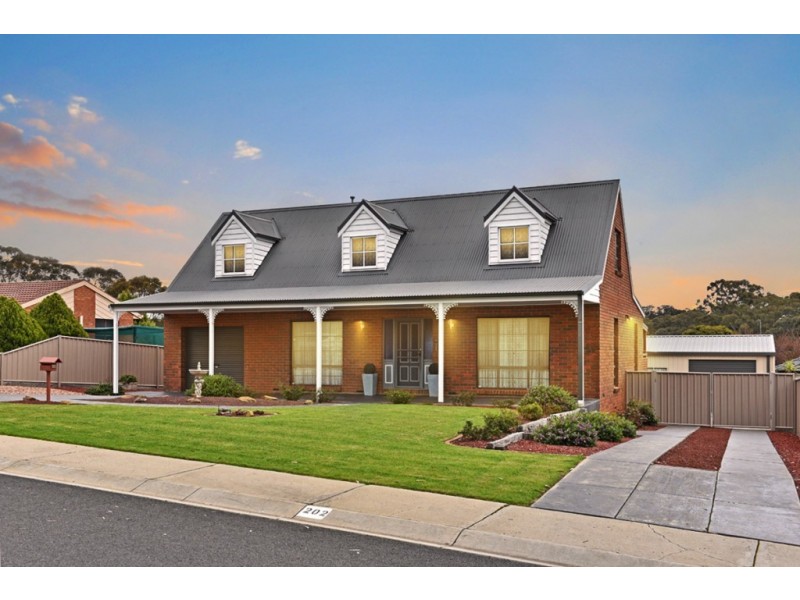 202 Condon Street, Strathdale VIC 3550