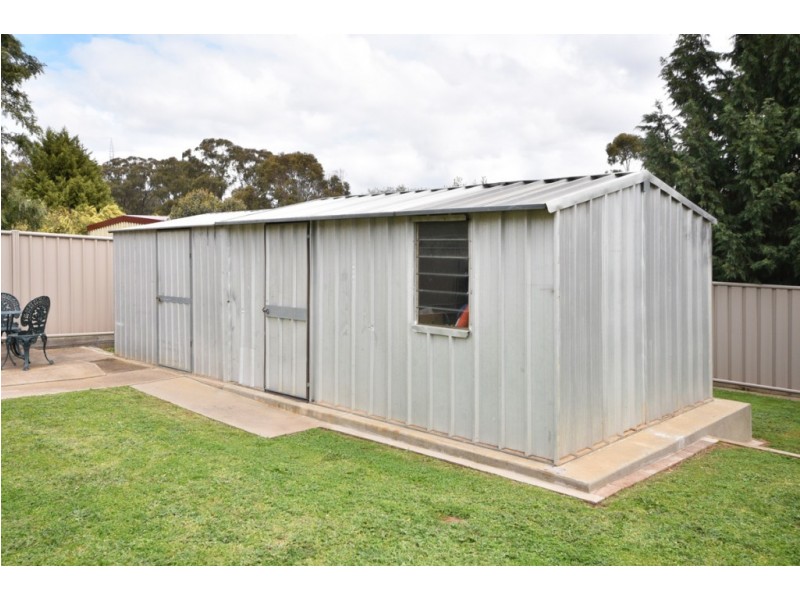 202 Condon Street, Strathdale VIC 3550