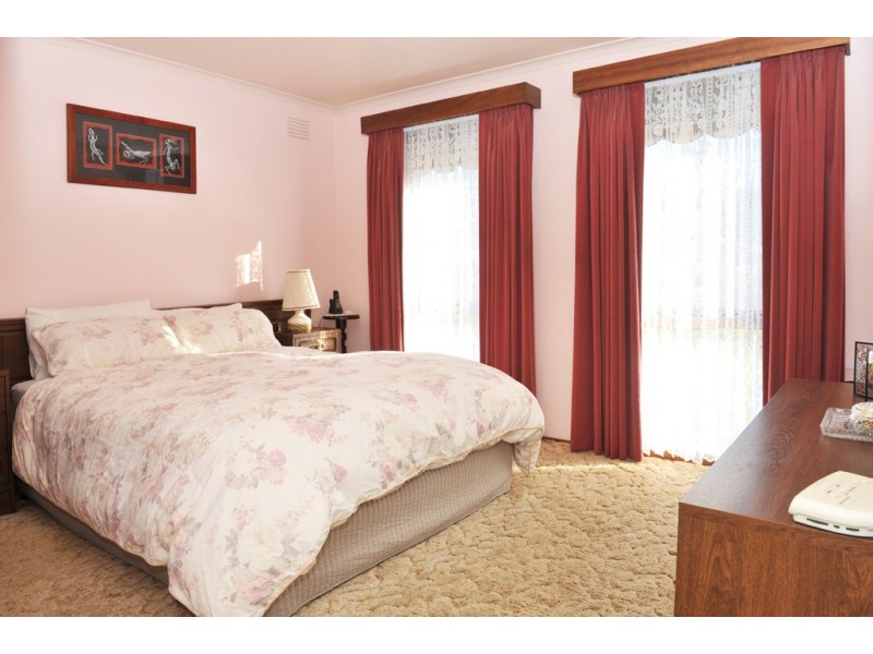 126 Olympic Parade, Kangaroo Flat VIC 3555