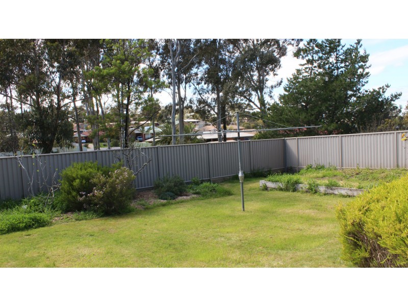 126 Olympic Parade, Kangaroo Flat VIC 3555