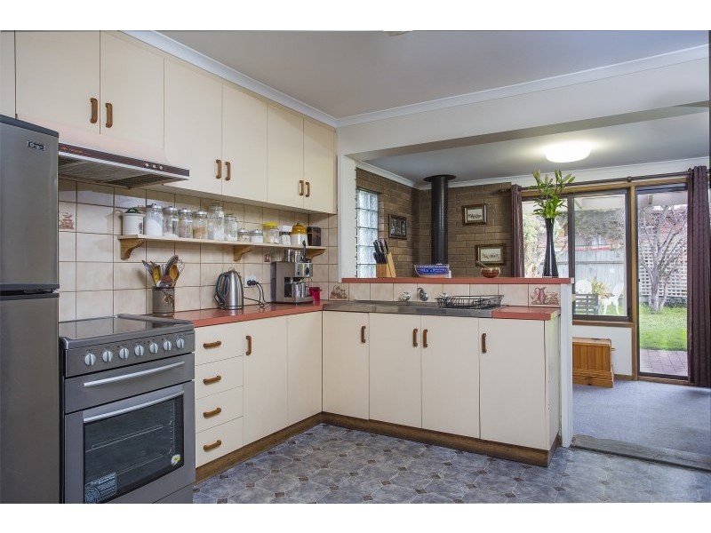 12 Camp Street, Kangaroo Flat VIC 3555